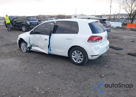 2013 Volkswagen Golf 2.0L Tdi 4-Door z USA, uszkodzony, nr VIN WVWNM7AJ2DW041016